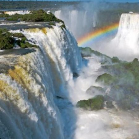 Hostel Damaris Puerto Iguazú Esterno foto